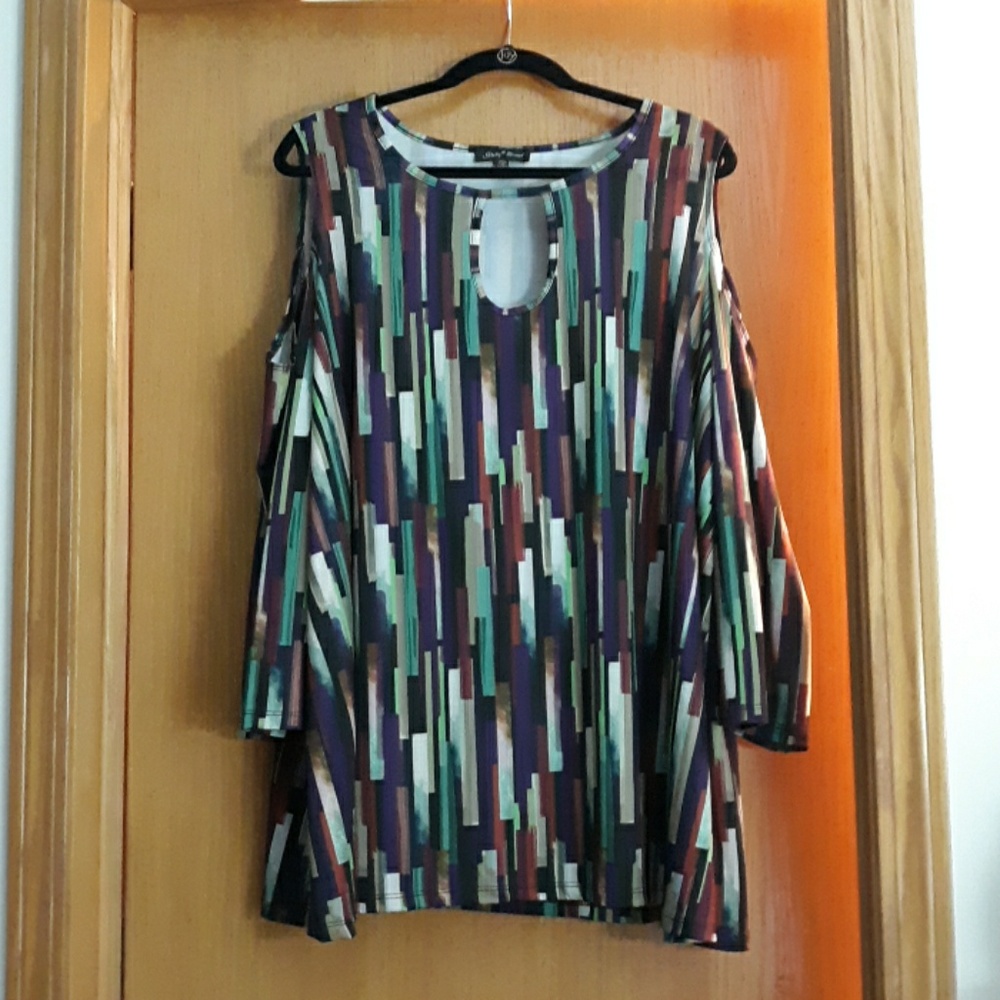 Slinky Brands - 3/4 Sleeve - Cold Shoulder